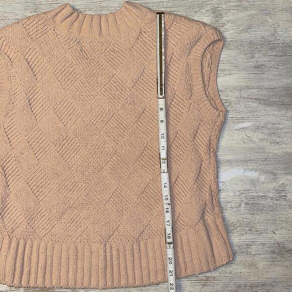 EUC Kendall + Kylie Cream Tan Argyle Pattern Chenille Sweater Vest Size M - Picture 7 of 9